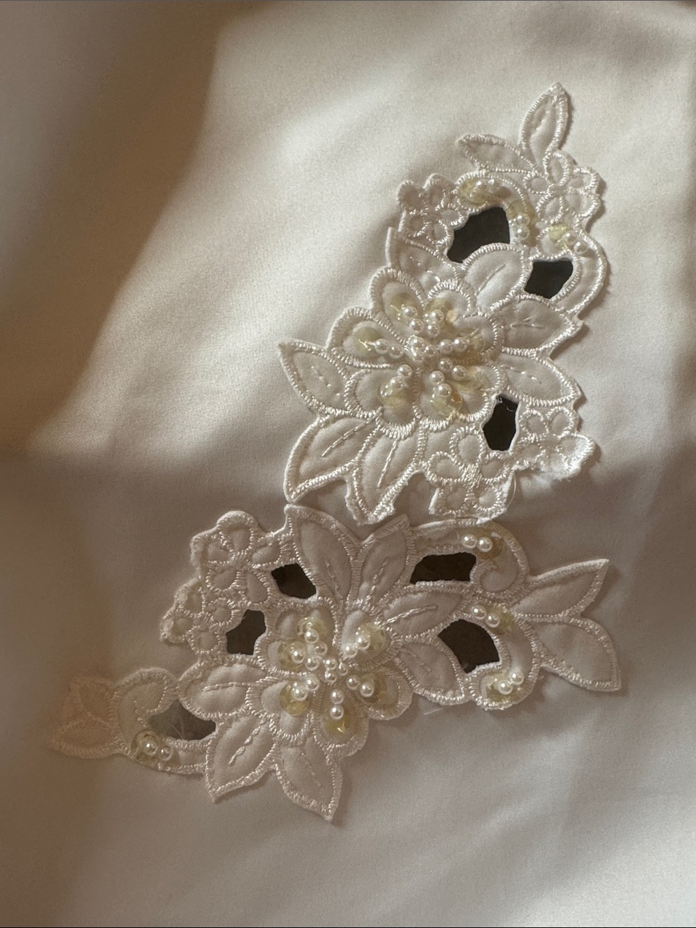Merry Max Vintage Wedding Gown Size 10 White Pearl Beaded Lace Cathedral Train - Picture 7 of 13